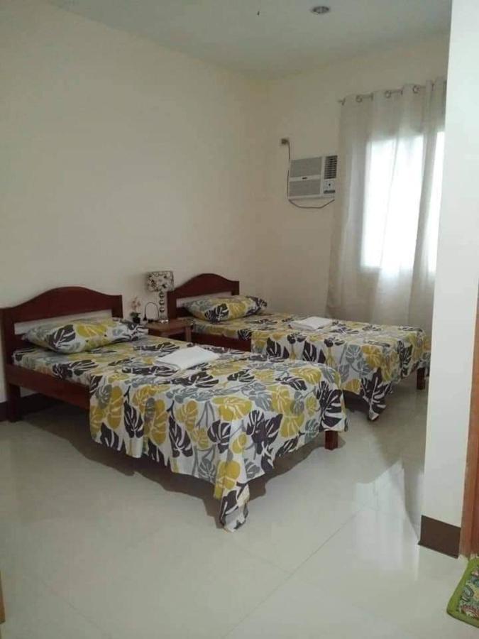 Junie Pension House Moalboal Pokoj fotografie